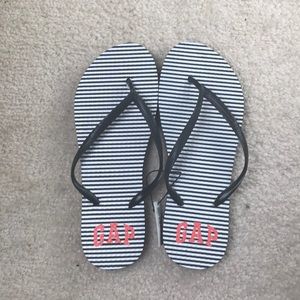 GAP Flip Flops